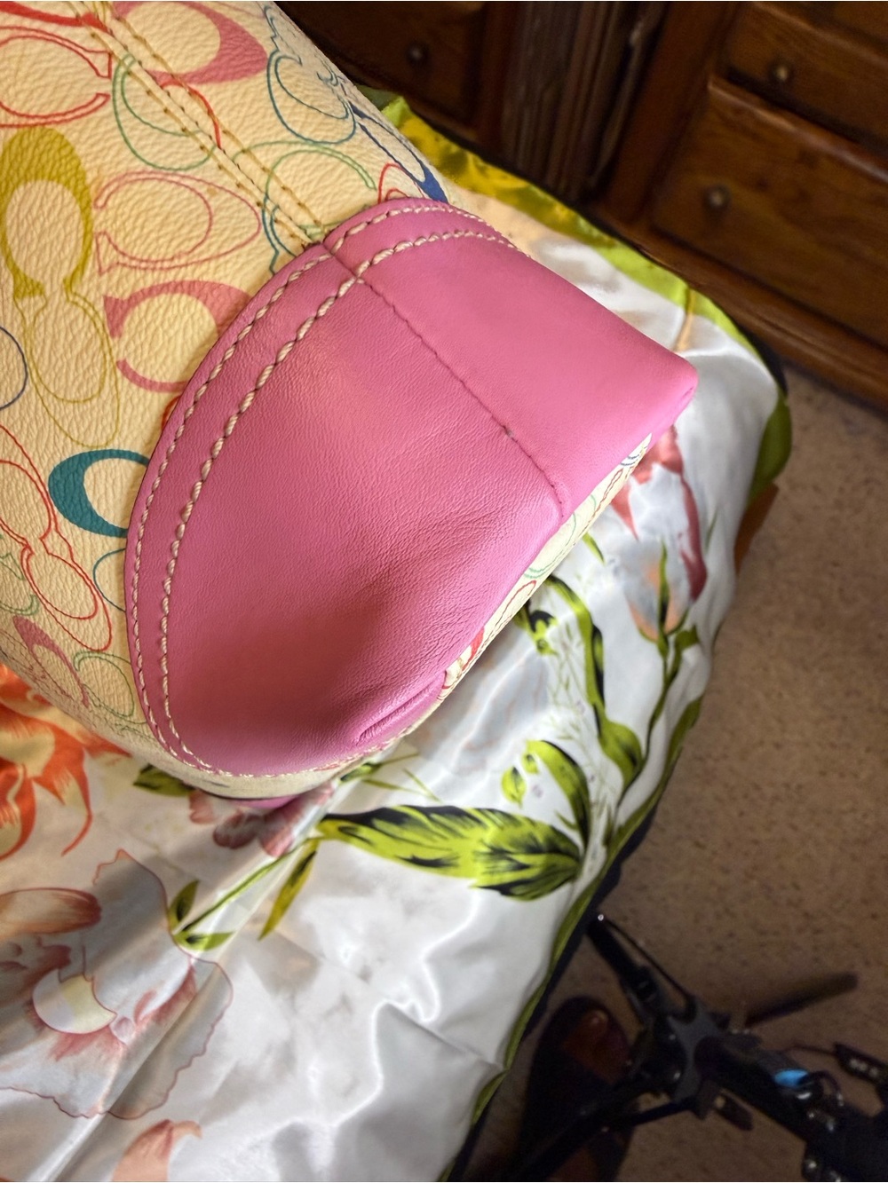 Coach Heritage Chelsea Multicolor Signature Tote Pink Trim + Flower Charm - Picture 6 of 15